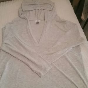 Hooded pull over